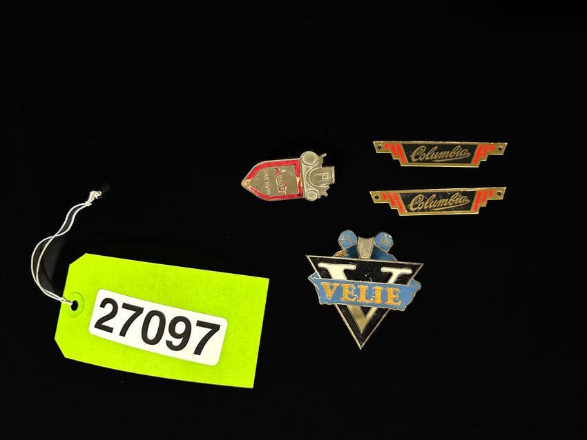Abbott Farnham Columbia Velie radiator emblem engine motor badges (1 of 2)