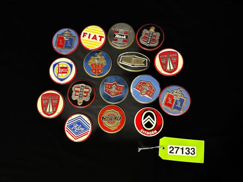 Nash Fiat Chrysler Plymouth Dodge Packard Hudson Lancia Wheaties cereal box buttons (1 of 2)