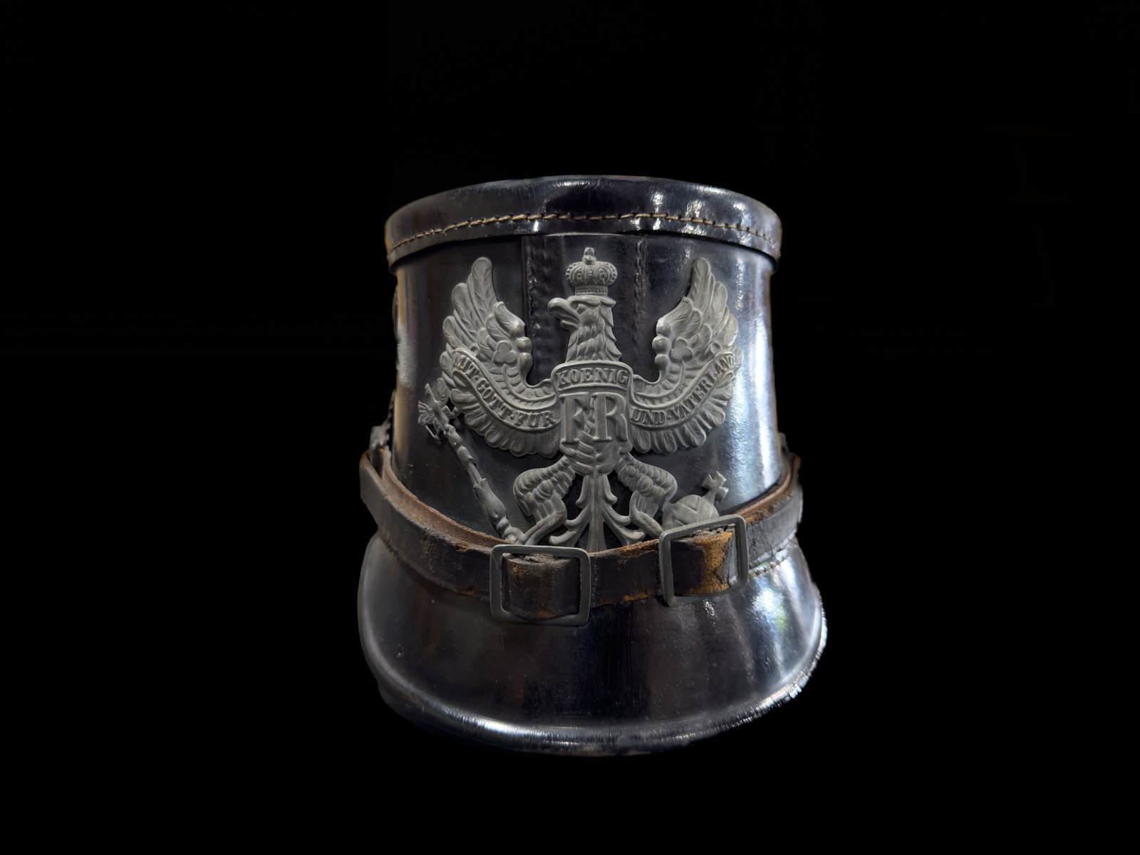 Prussian Jagdstaffel 19 Shako Helmet: Prussian Jagdstaffel 19 Shako Helmet. Marked 1916 inside. PLEASE NOTE, THERE IS ONLY ONE WAY TO PAY FOR ONLINE ITEMS IN THIS AUCTION WHICH IS THROUGH LIVE AUCTIONEERS. THIS IS THE MOST SECURE METHOD O