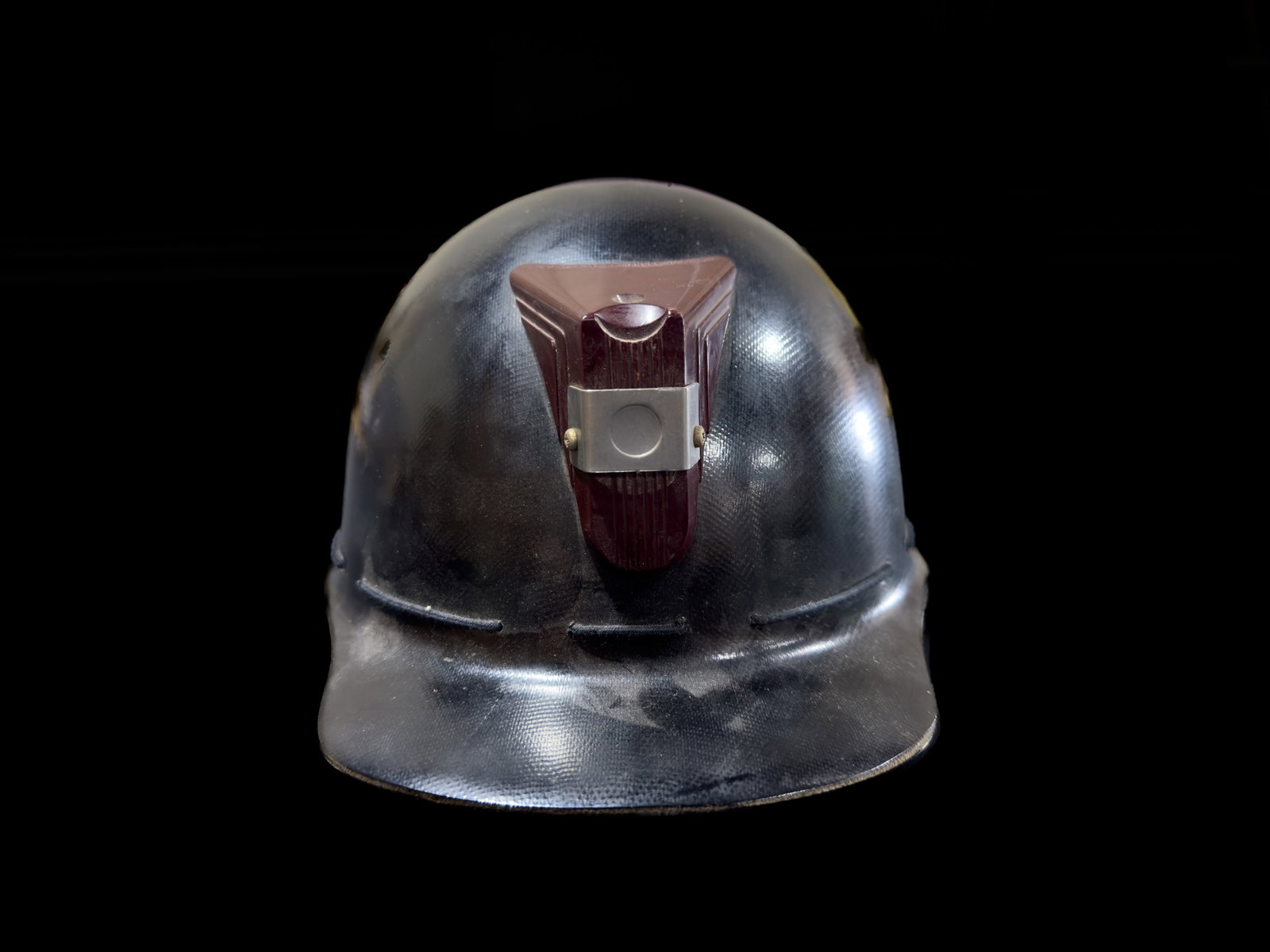 Mine Safety Appliances Co Miners helmet skull guard Type D: Miners helmet good condition. PLEASE NOTE, THERE IS ONLY ONE WAY TO PAY FOR ONLINE ITEMS IN THIS AUCTION WHICH IS THROUGH LIVE AUCTIONEERS. THIS IS THE MOST SECURE METHOD OF PAYMENT. MAKE SURE YOUR LI