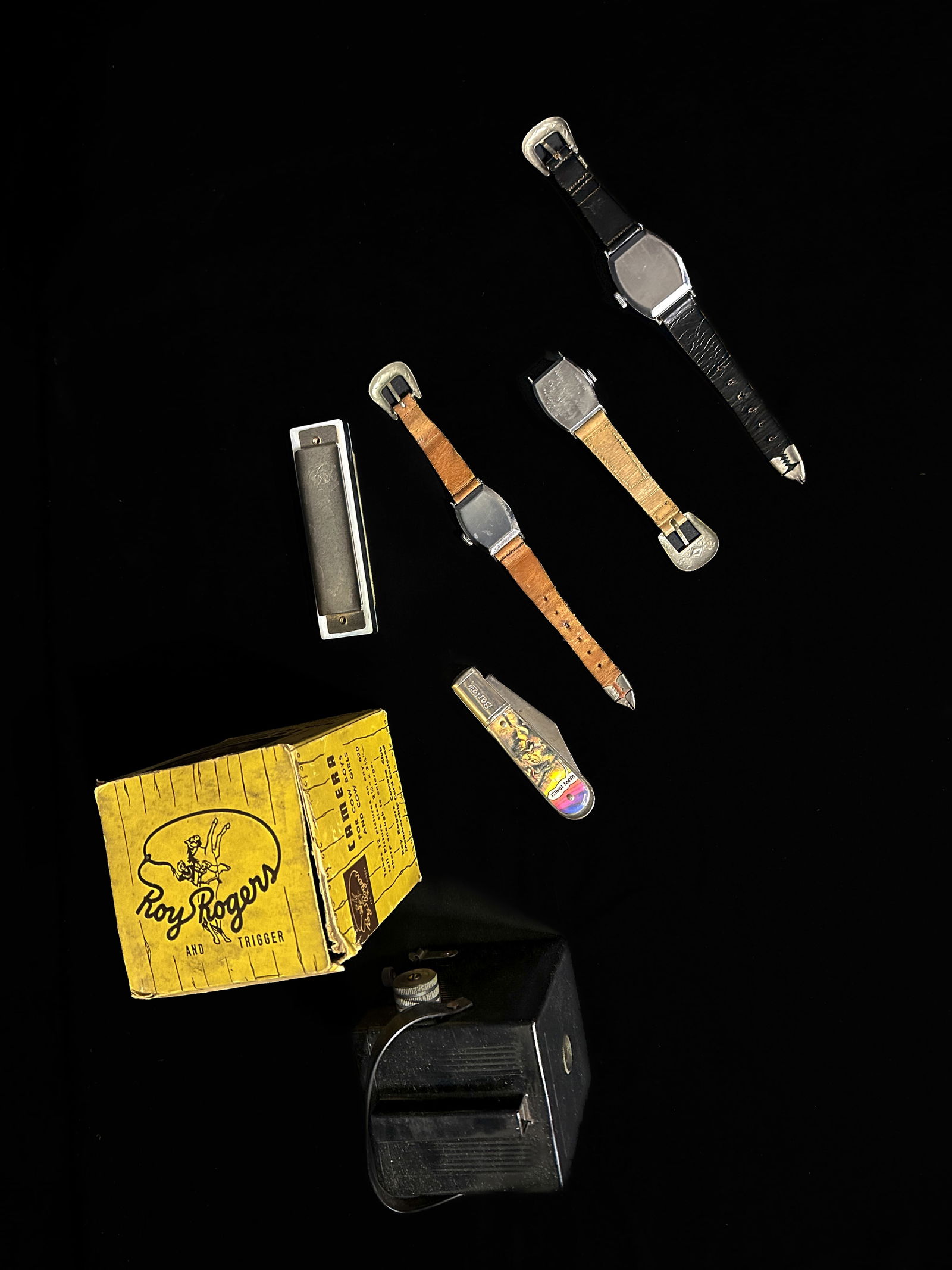 Roy Rogers Camera with telescopic sight Roy Rogers Harmonica Watches Dale Evans (1 of 2)