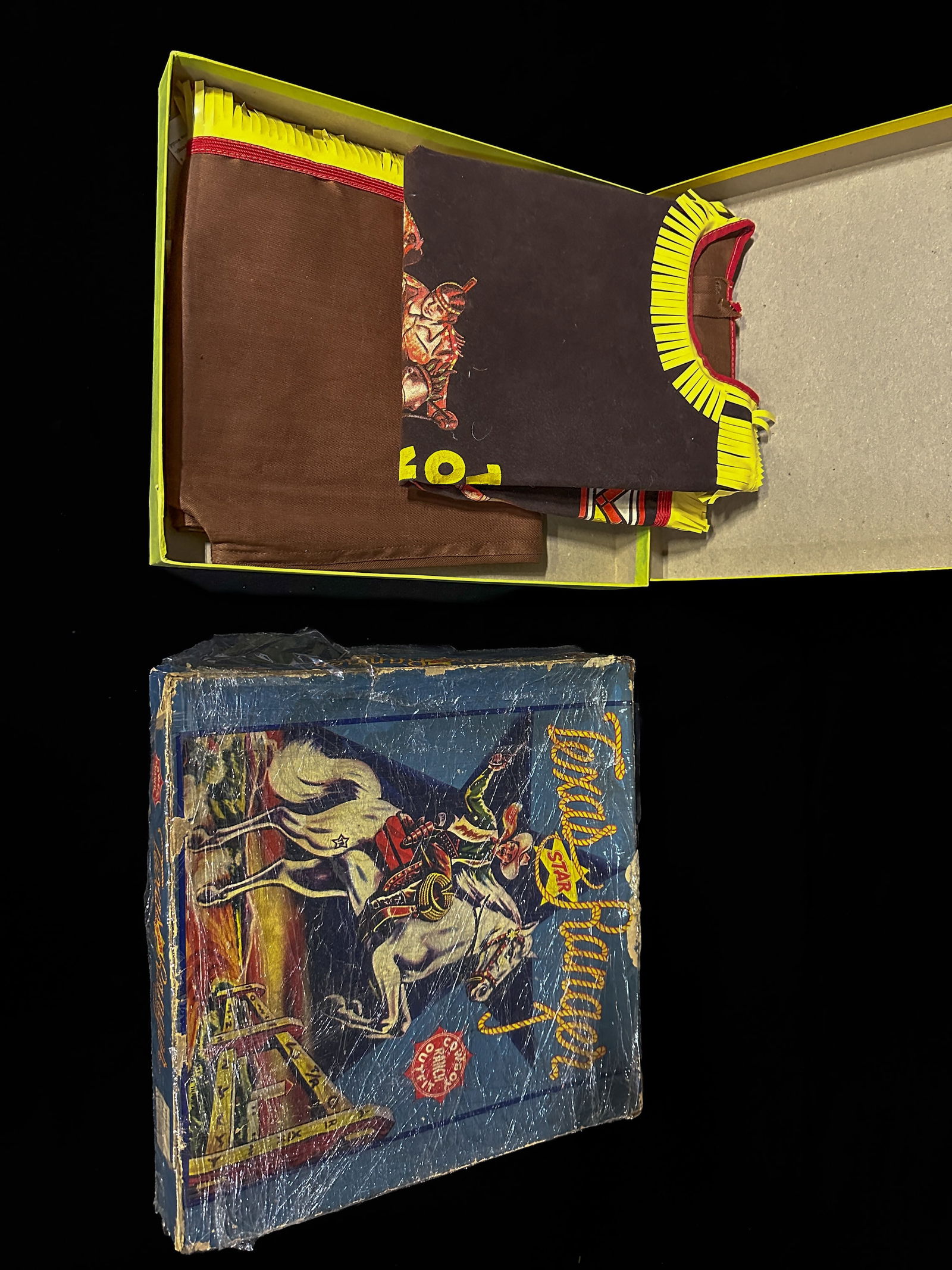 Lone Ranger Tonto Plamaster play suit in the box. Texas Ranger empty box (1 of 2)