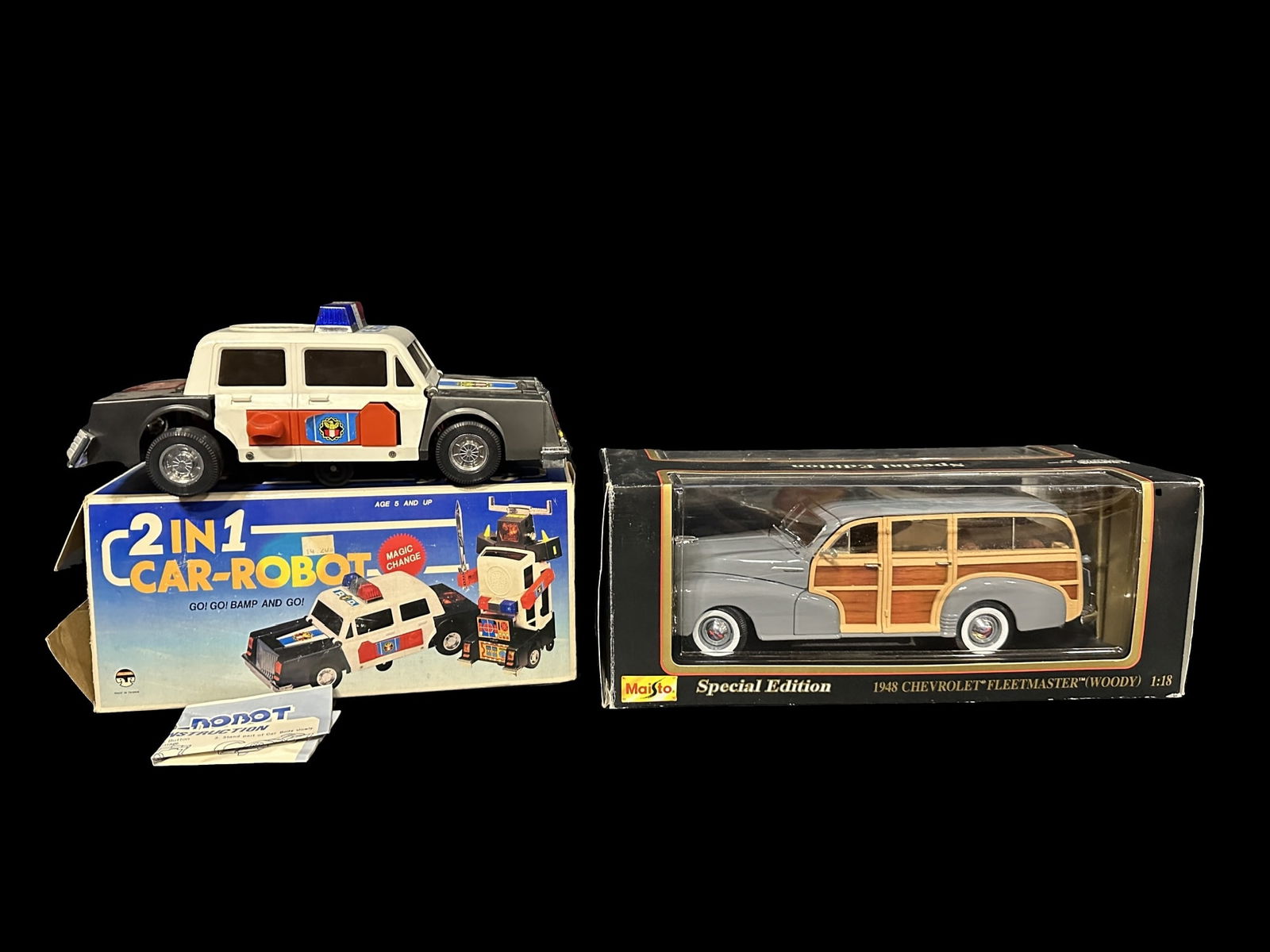 1948 Chevrolet Fleetmaster Woody wagon 2 in 1 car robot with box (1 of 2)