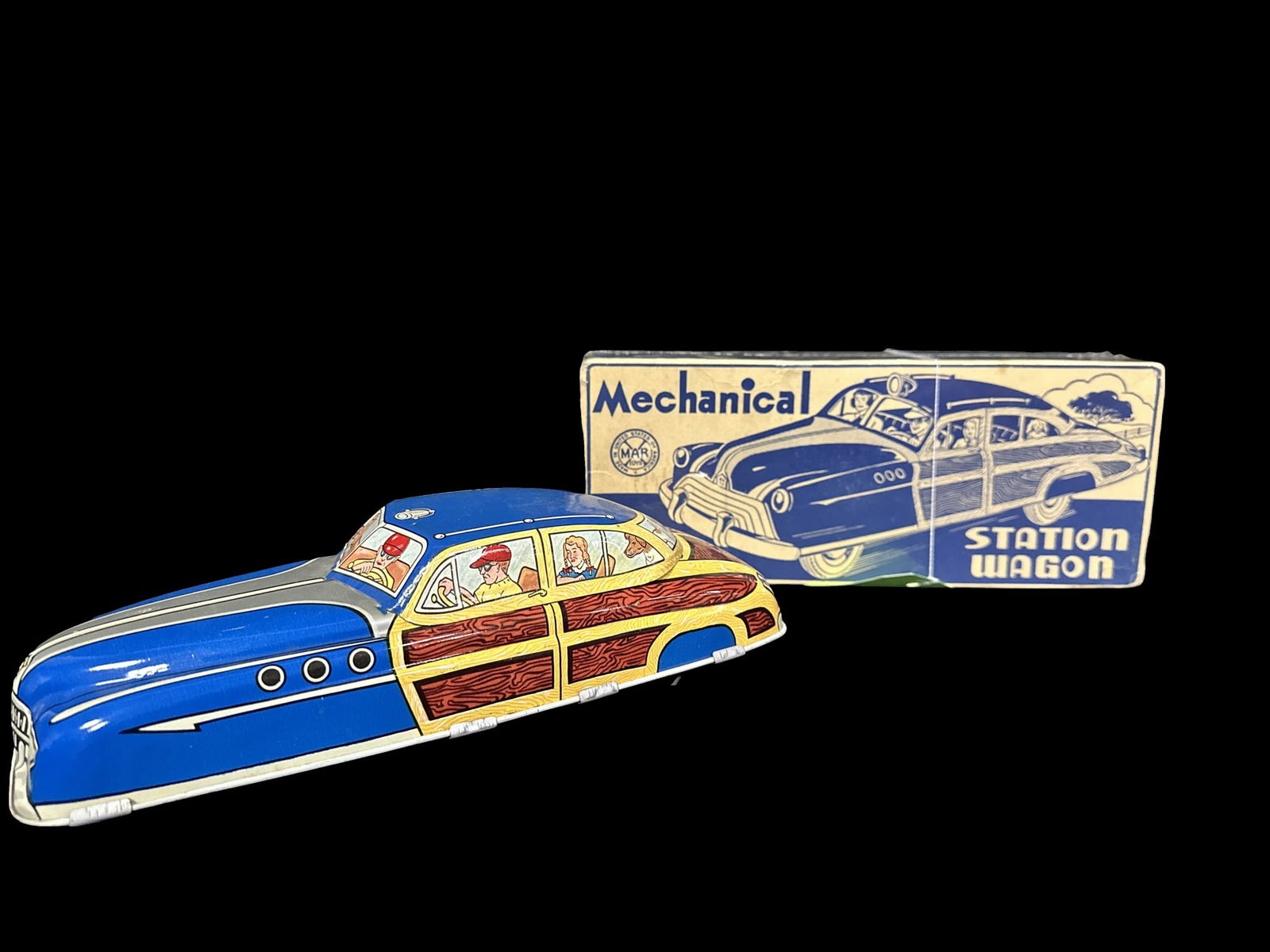 Marx Mechanical Station Wagon tin litho toy with box (1 of 2)