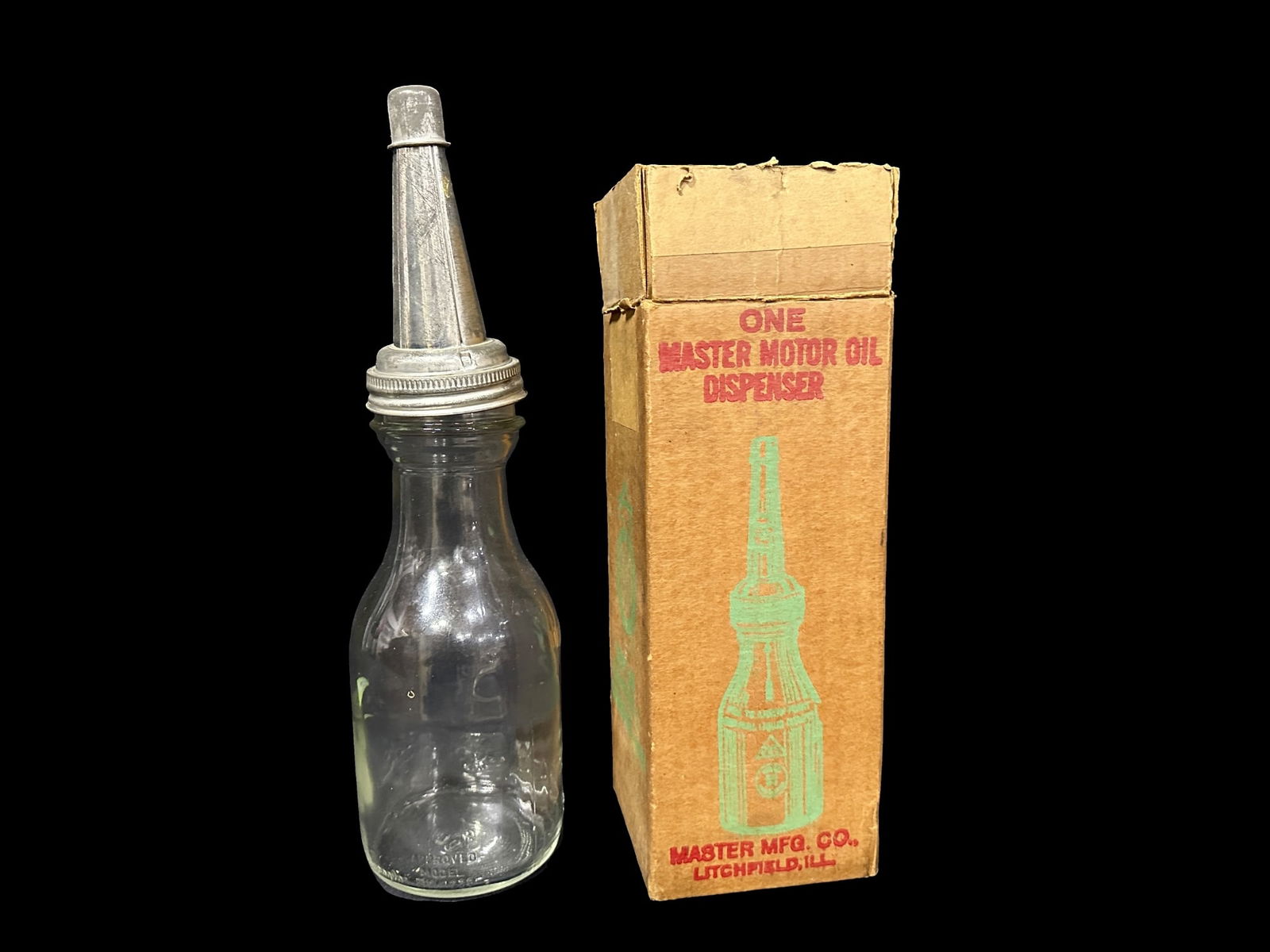 One master motor glass oil dispenser new in box (1 of 1)