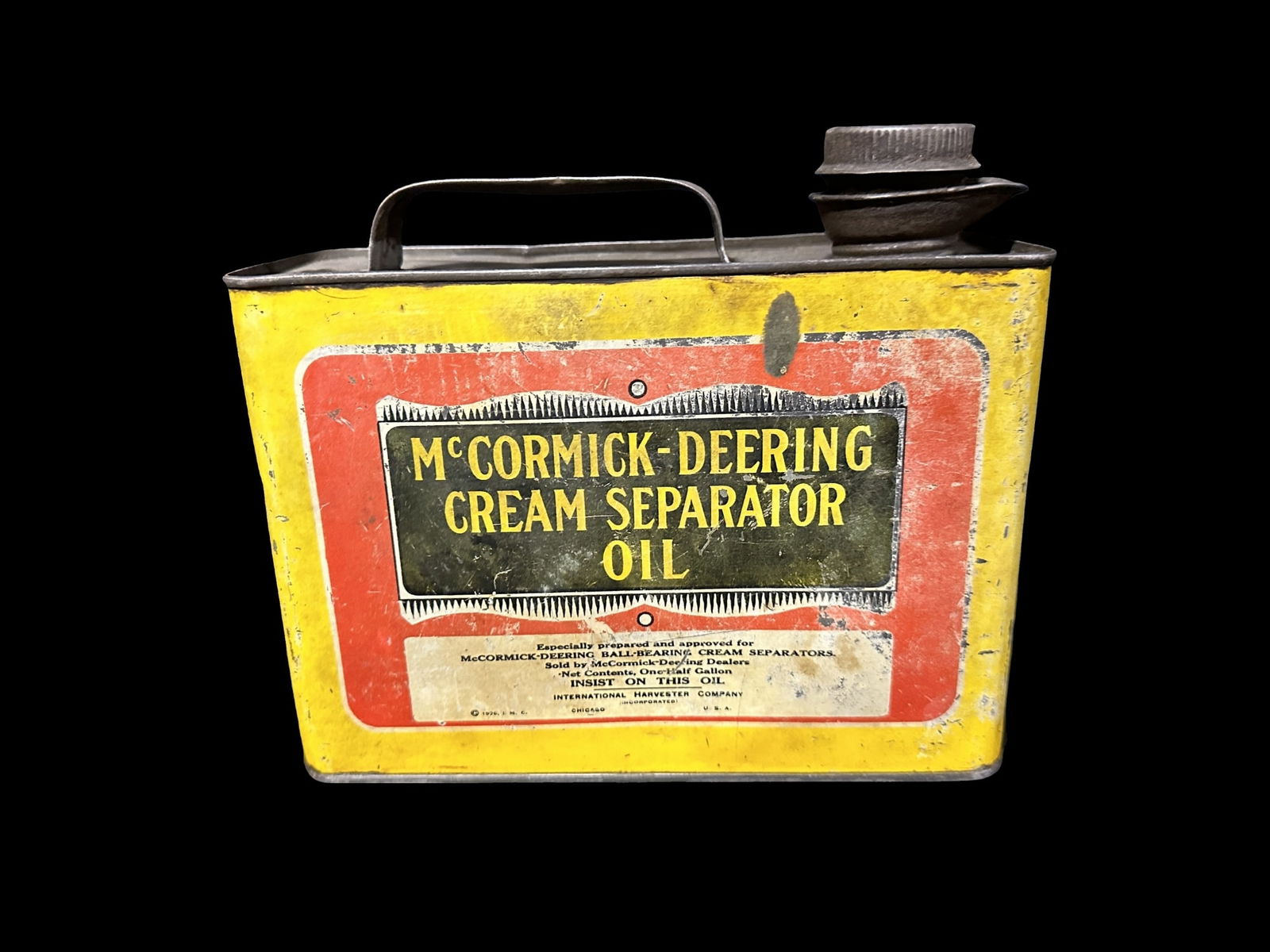 McCormick Deering Cream Separator Oil can (1 of 2)