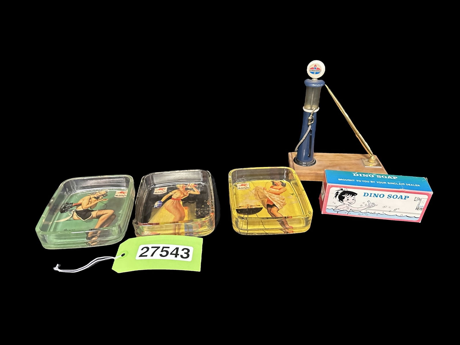 3 Mobil gas ash trays Sinclair Dino Soap and Amoco pen holder (1 of 2)