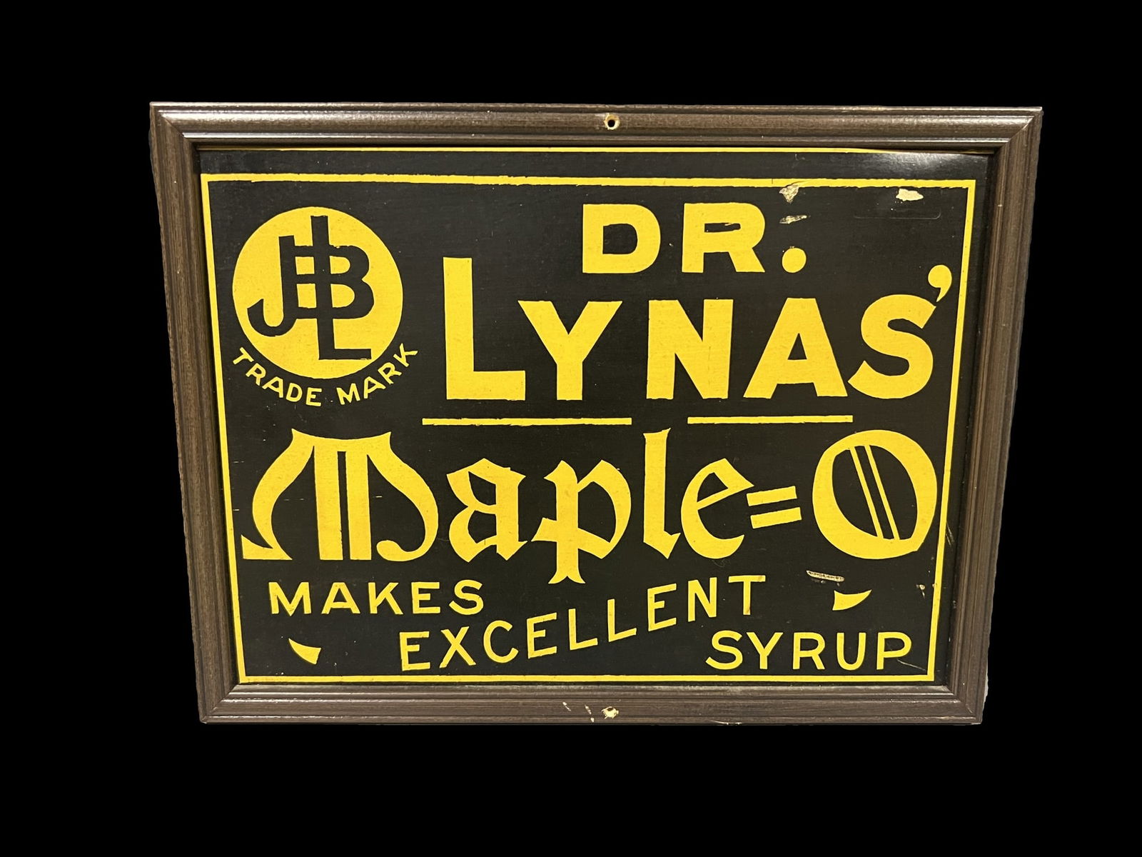 Dr Lyna's Maple = O syrup sign (1 of 1)