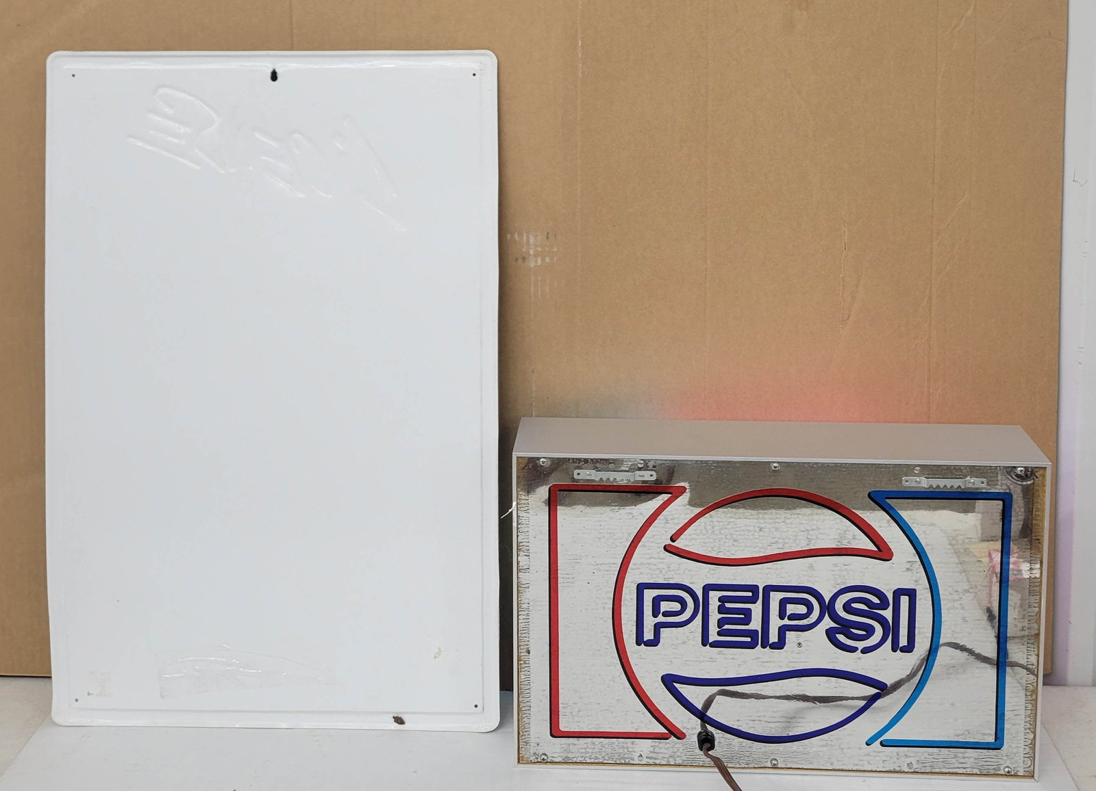 Pepsi License To Chill Menu Board and Pepsi Mirror Light - 3