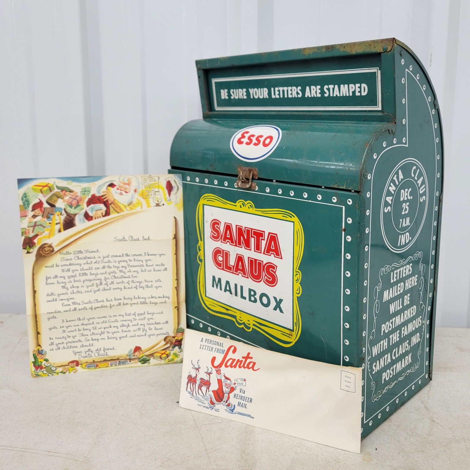 Esso Service Station Santa Claus Letter Mailbox (1 of 9)