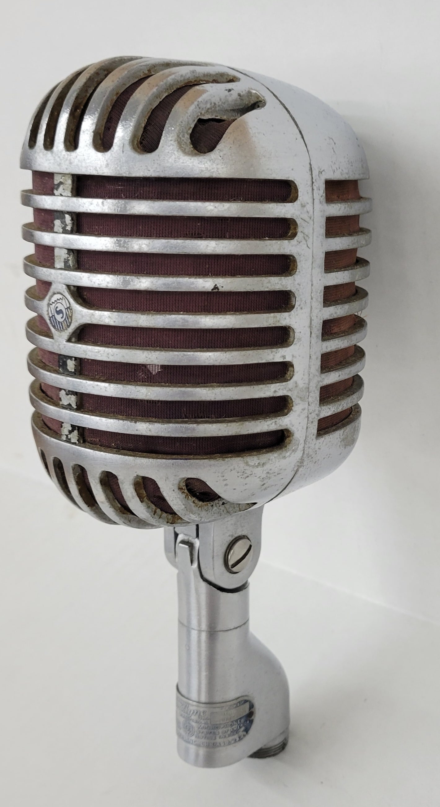 1950's Shure Brothers Unidyne Dynamic Microphone Model 55 (1 of 5)