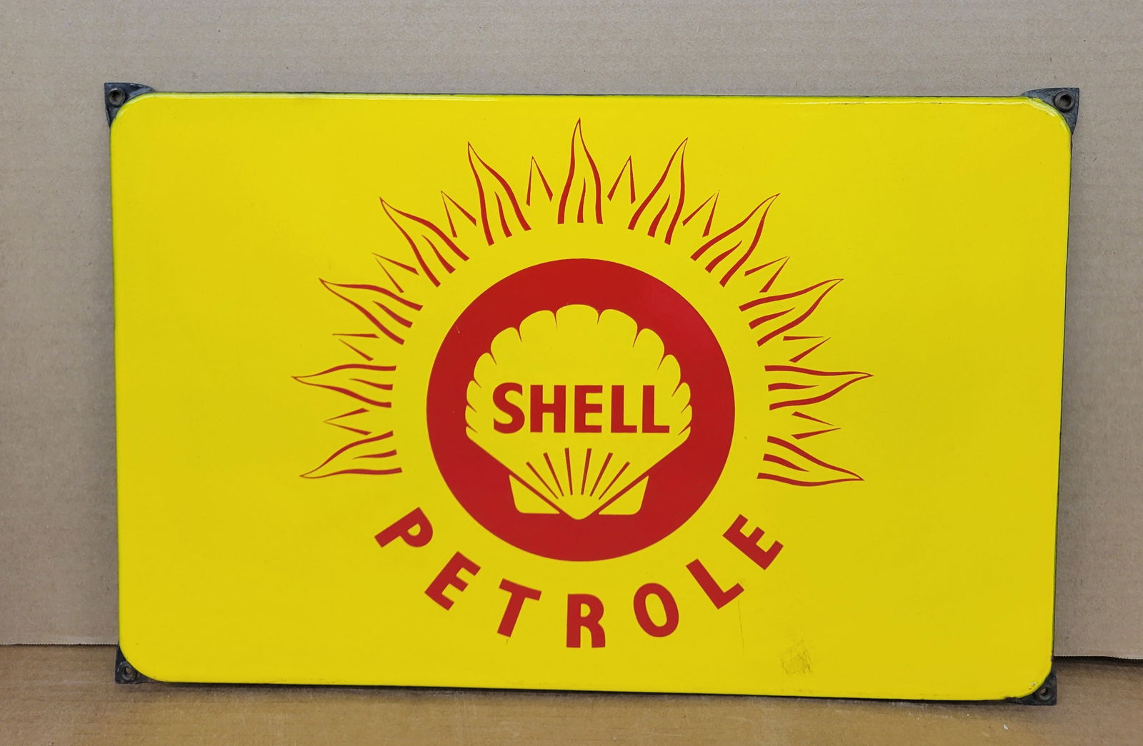 Shell Petrole Single Sided Porcelain Sign (1 of 2)