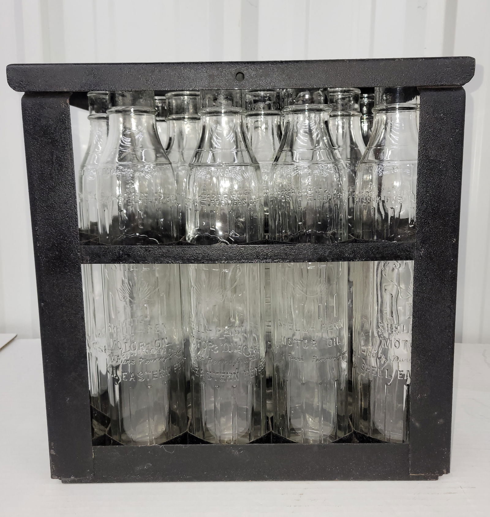 Shell-Penn Oil Bottles In Metal Crate Carrier (1 of 6)