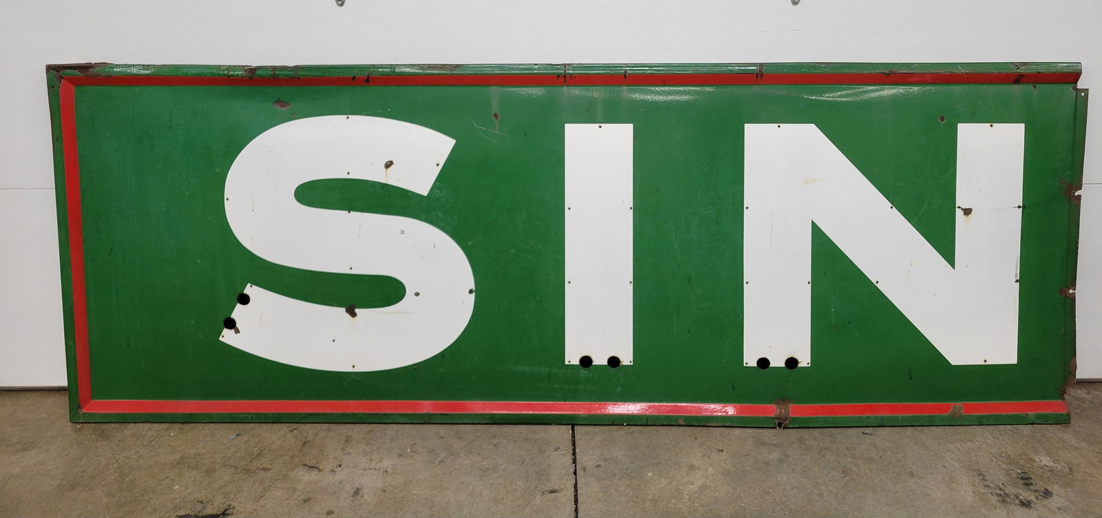 Sinclair Single Sided Porcelain Neon Sign Skin Piece (1 of 2)