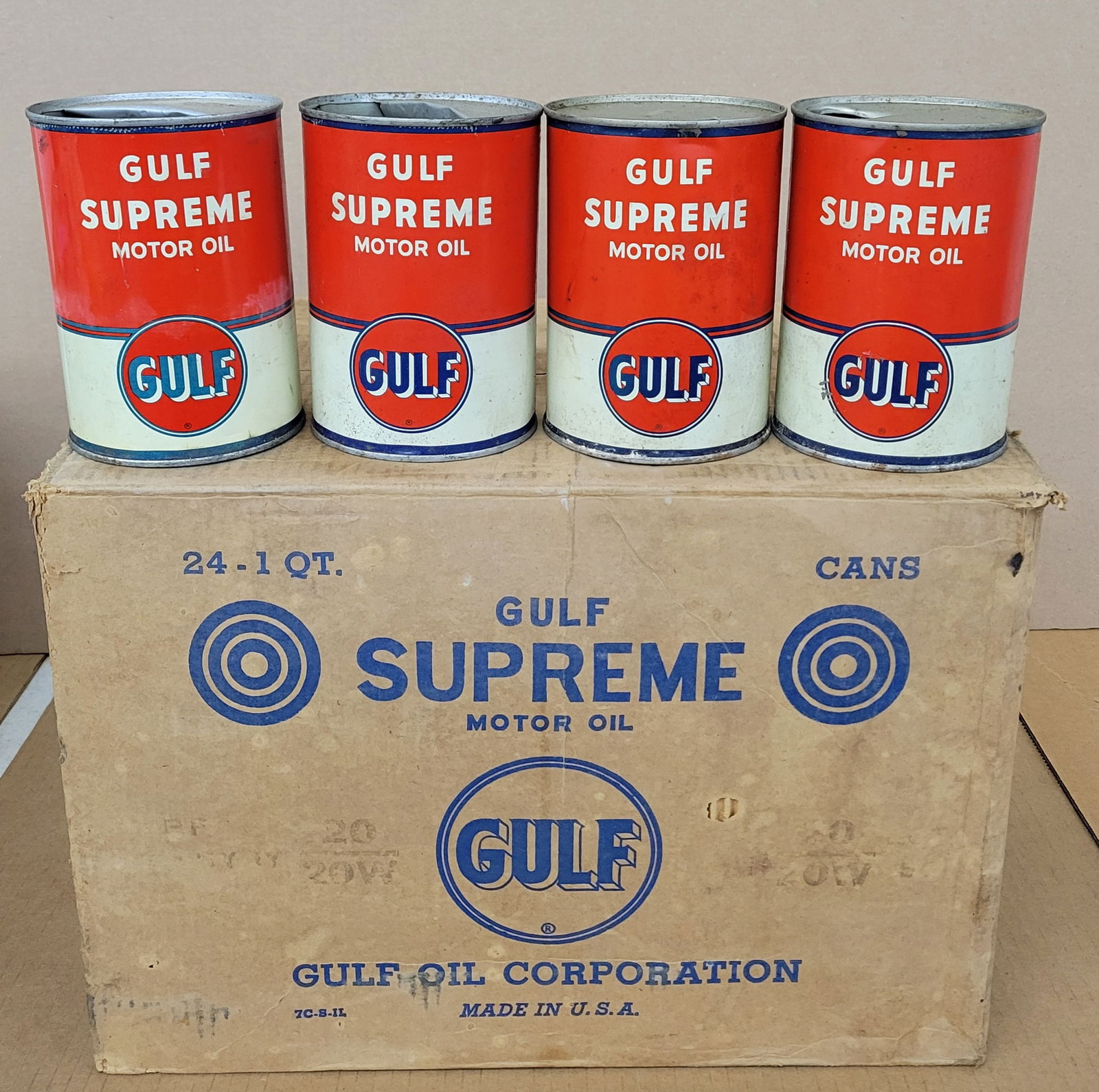 Gulf Supreme Motor Oil Cans (1 of 4)