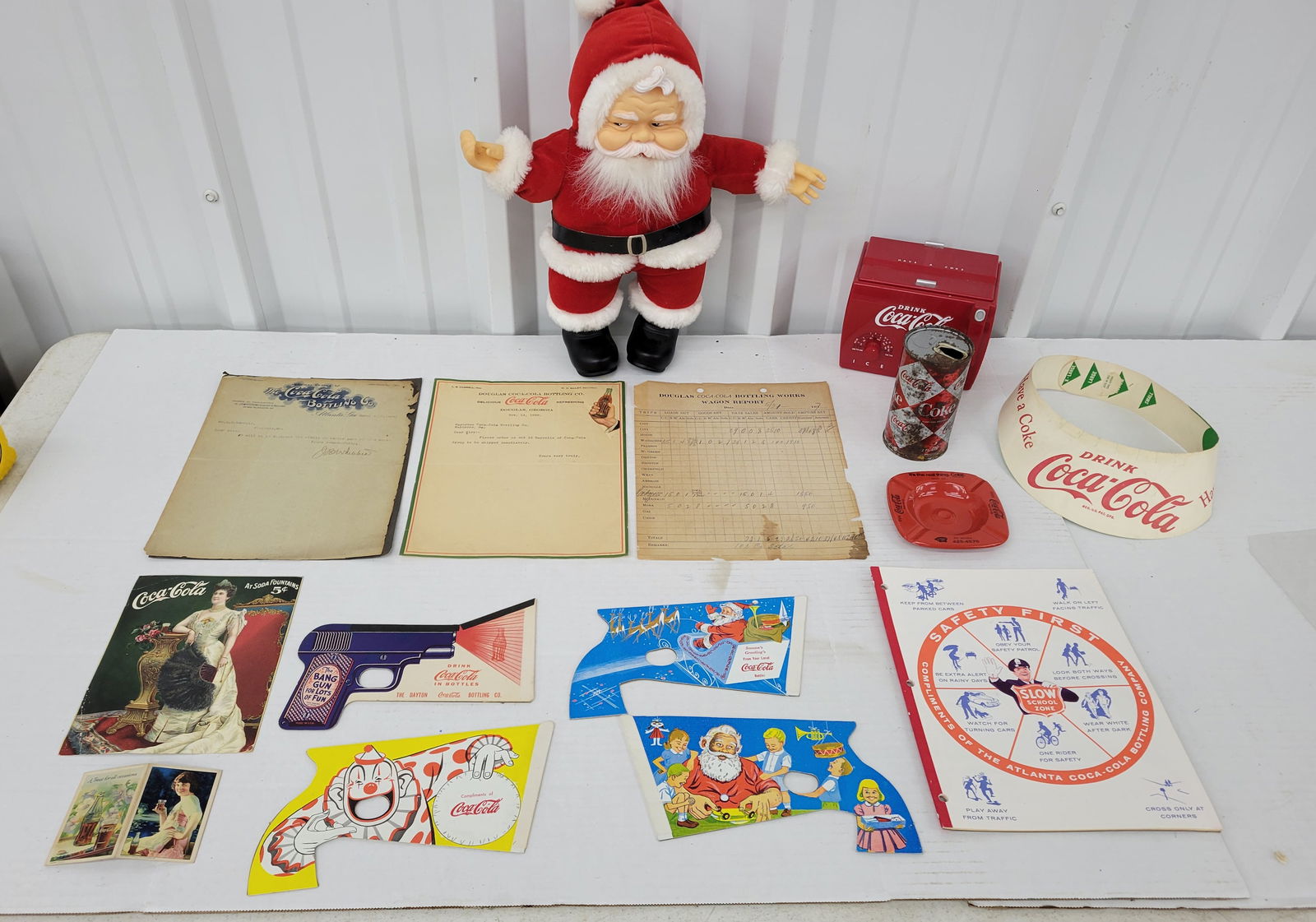 Coca Cola Early 1900's advertising and other collectibles (1 of 7)