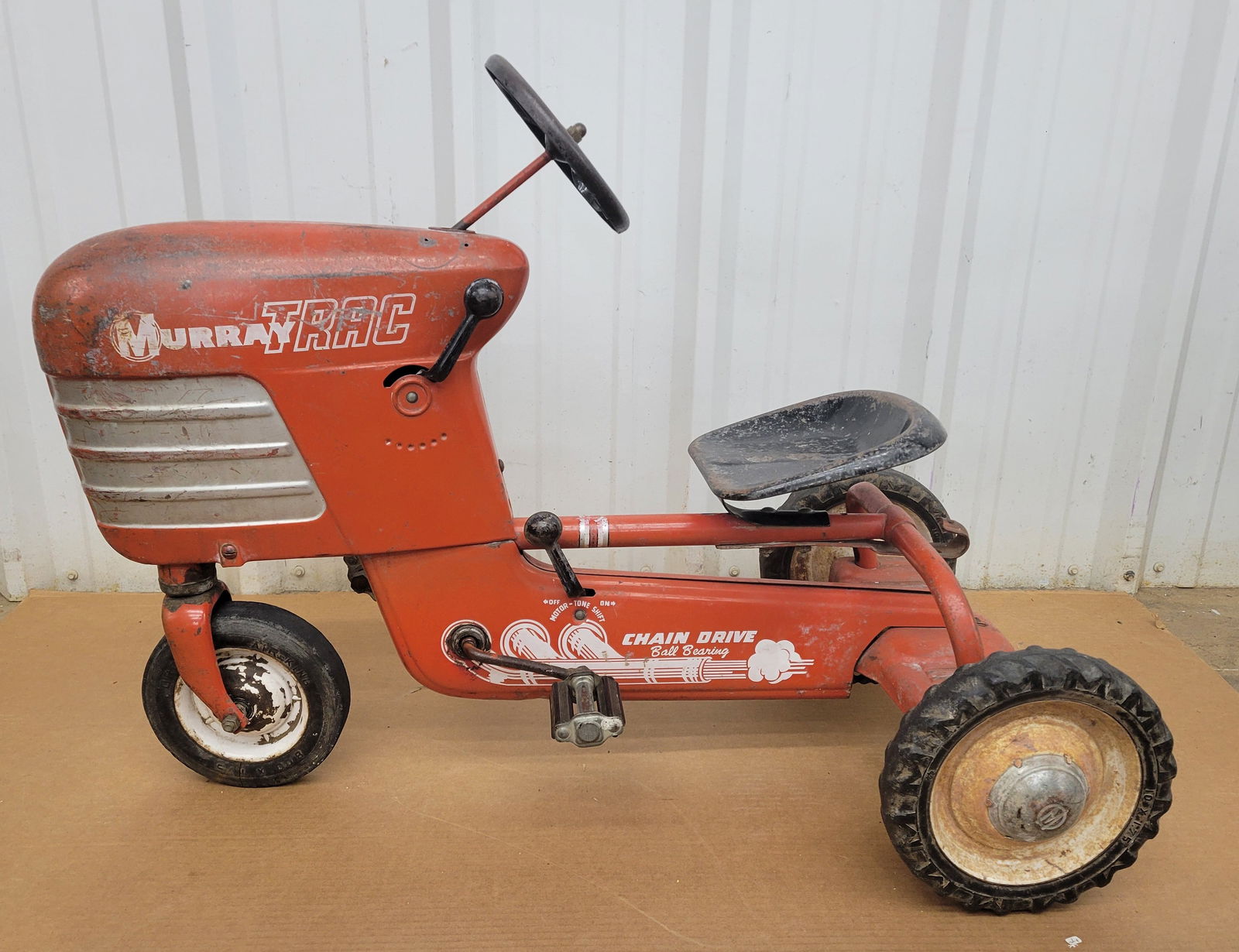Murray Trac Pedal Tractor (1 of 2)