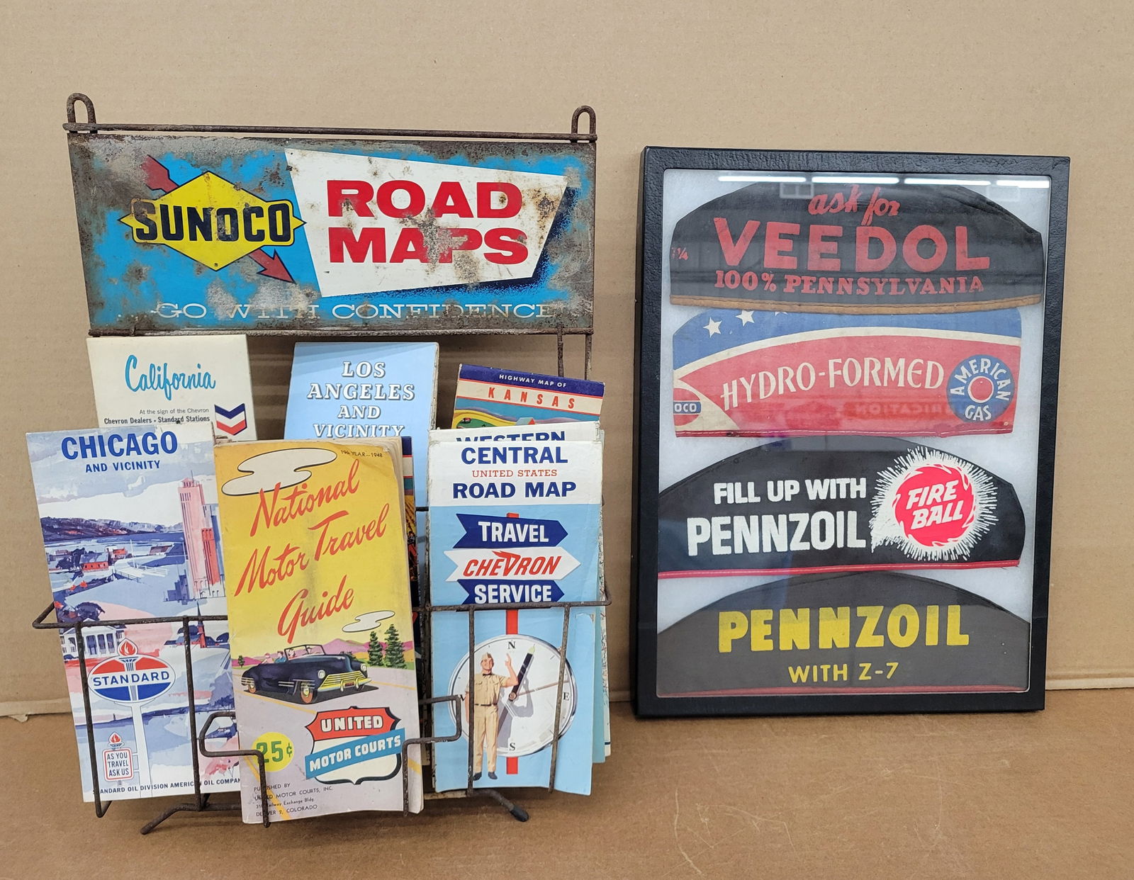 Sunoco Road Maps Display and Service Station Attendant Hats (1 of 4)