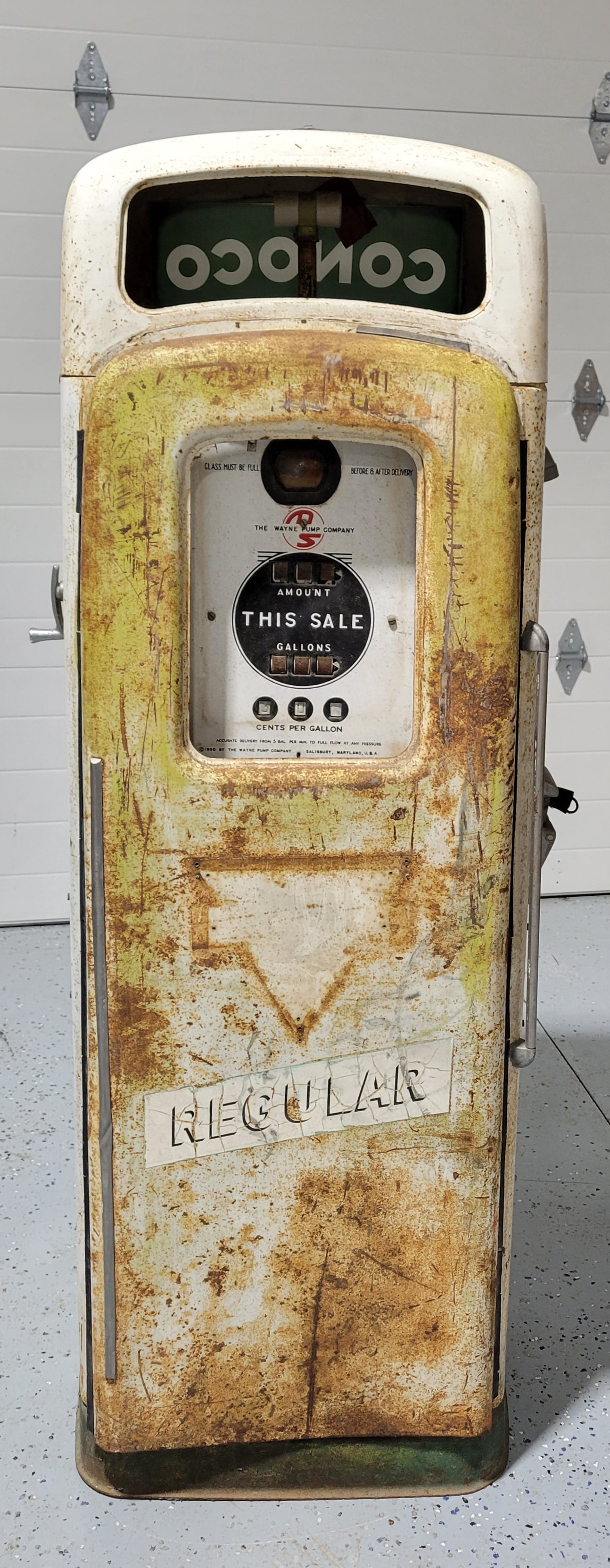 Martin & Schwartz Computing Gas Pump Conoco Gasoline Unrestored: 63" T., Martin & Schwartz computing gas pump is in unrestored condition. The pump features older paint with general wear and oxidation. One side has a newer Conoco decal with the original "Regular"