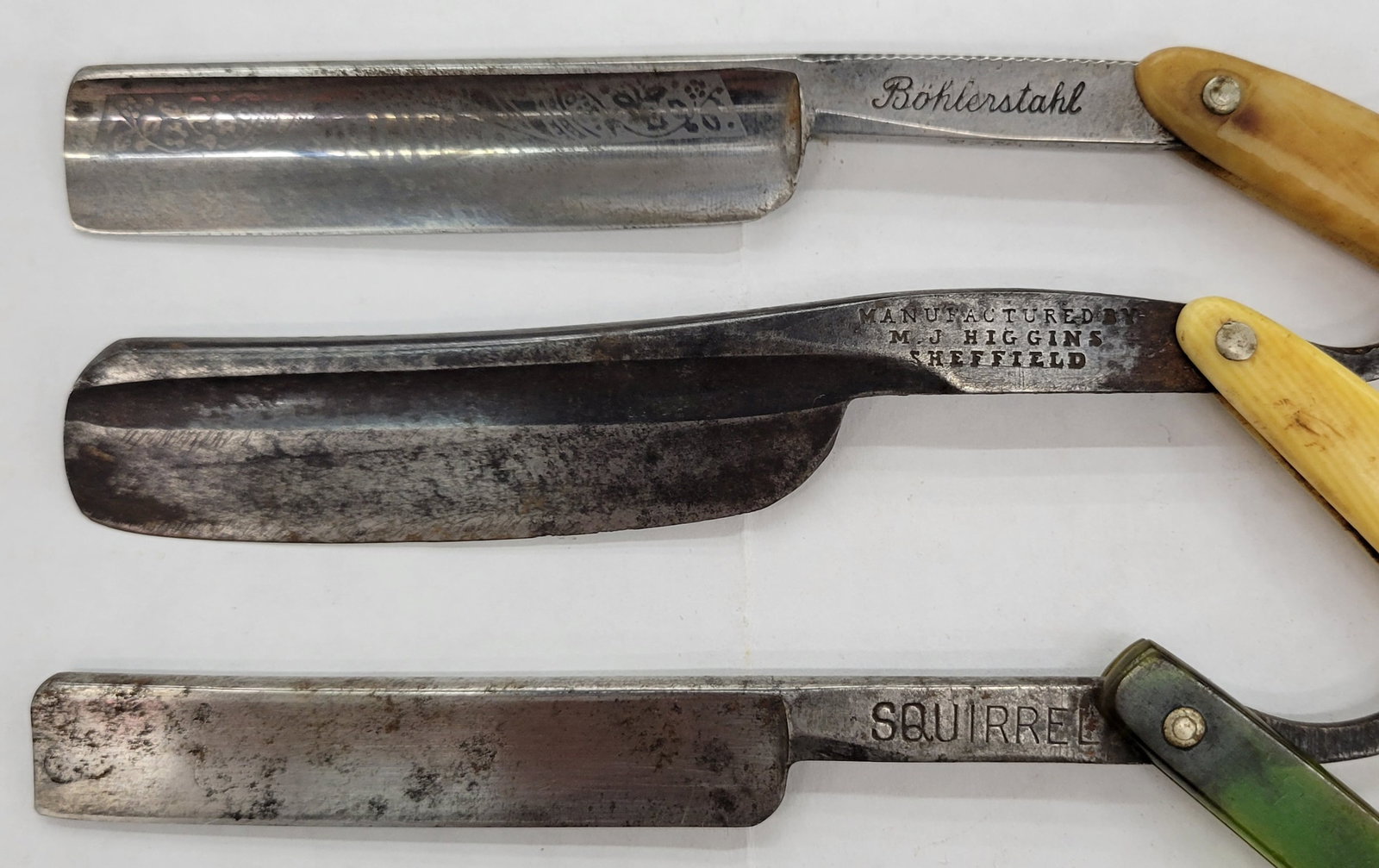 Countertop Straight Razor Display Case - 12