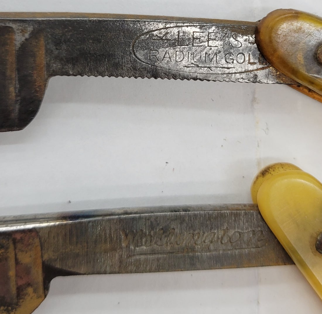 Countertop Straight Razor Display Case - 14