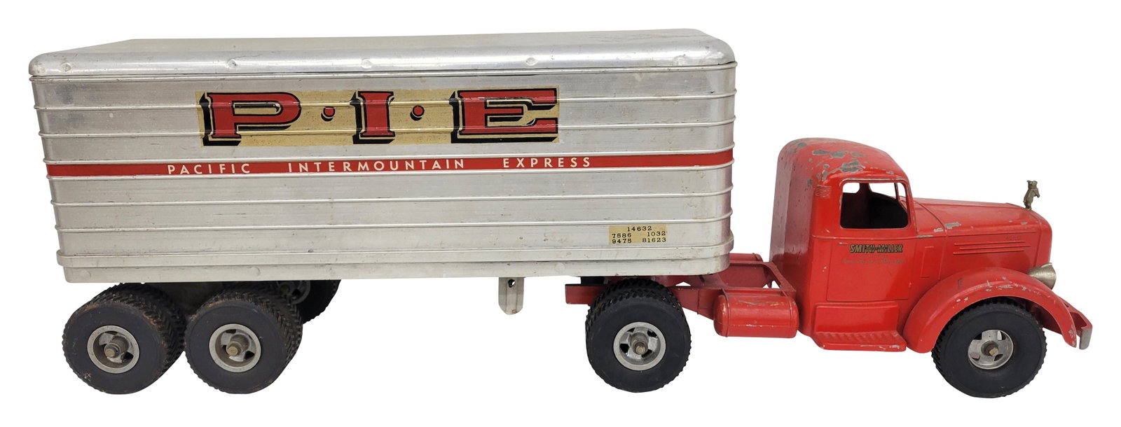 Smith Miller Pacific Intermountain Express Mack Semi Truck (1 of 5)