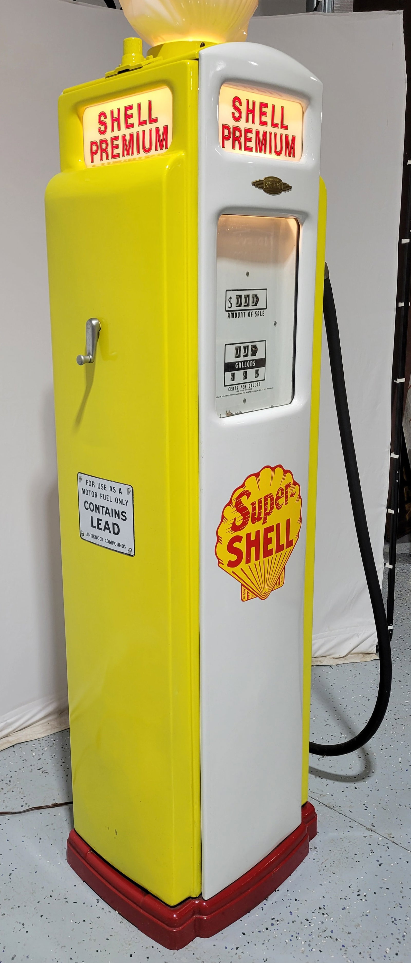 Bennett Computing Gas pump Super Shell Restored - 3