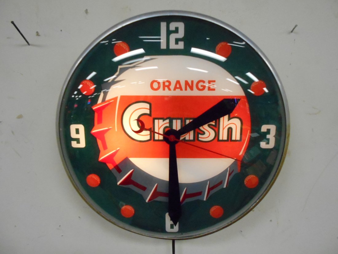Orange Crush Light Up Clock: Works great.