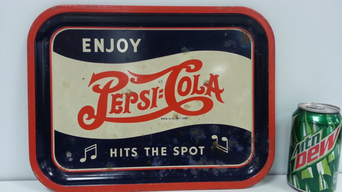 1940 Pepsi double dot advertising tray (1 of 3)