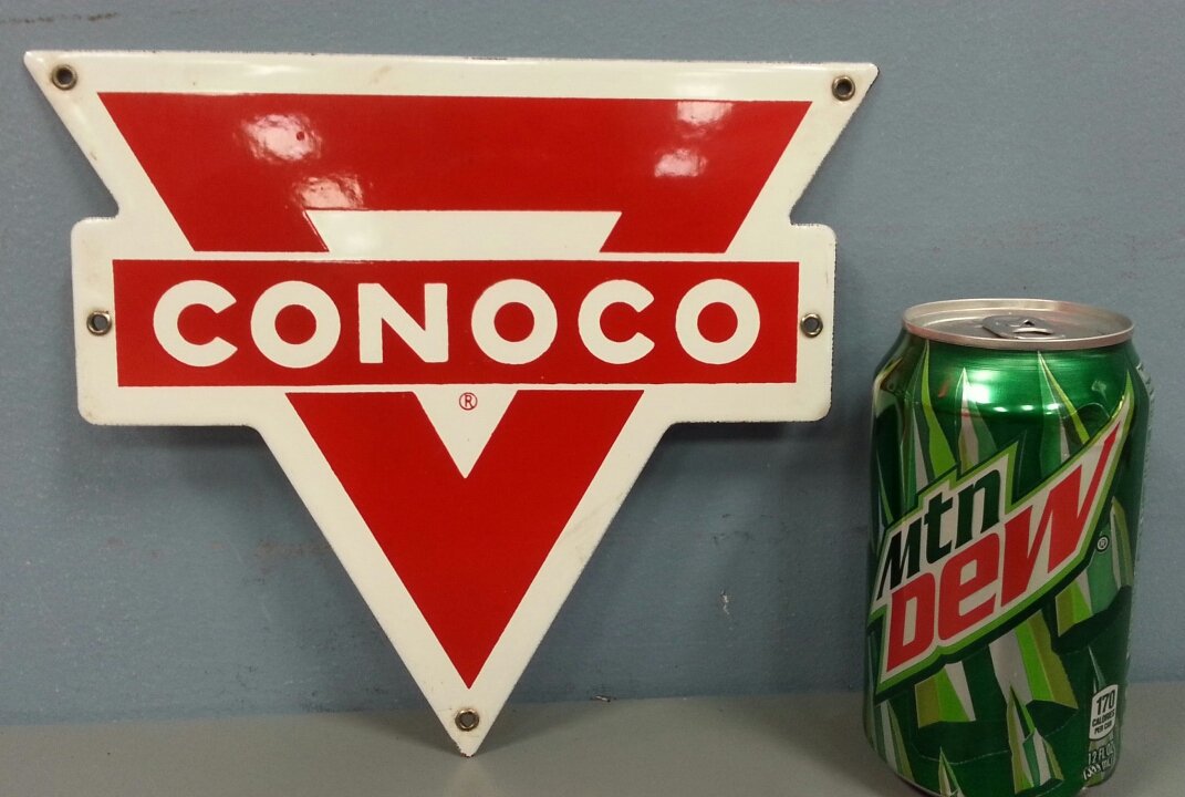 Porcelain Conoco gas pump plate advertising sign: 7 1/2" x 8 3/4" porcelain Conoco pump plate