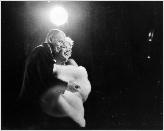 Marilyn Monroe, Billy Wilder Avedon's Studio Shaw: Description of image: Marilyn Monroe and Billy Wilder in the New York studio of famous photographer Richard Avedon, during a photo shoot of Marilyn Monroe for Vogue magazine, 1954. Sam Shaw, who was a