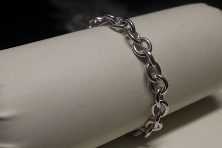 Elegant Chain Silver Bracelet (50B): Elegant Chain Silver Bracelet, size approx. 7 in.