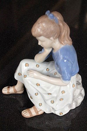 Waiting for Him - Porcelain Sculpture: Small, Porcelain Sculpture, Hand Painted, Size Approx. 7" x 6" x 4" in.