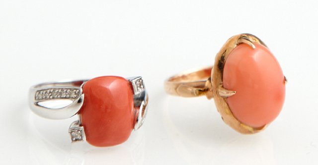 Two Lady's 14K Gold Dinner Rings, one in yellow gold (1 of 2)