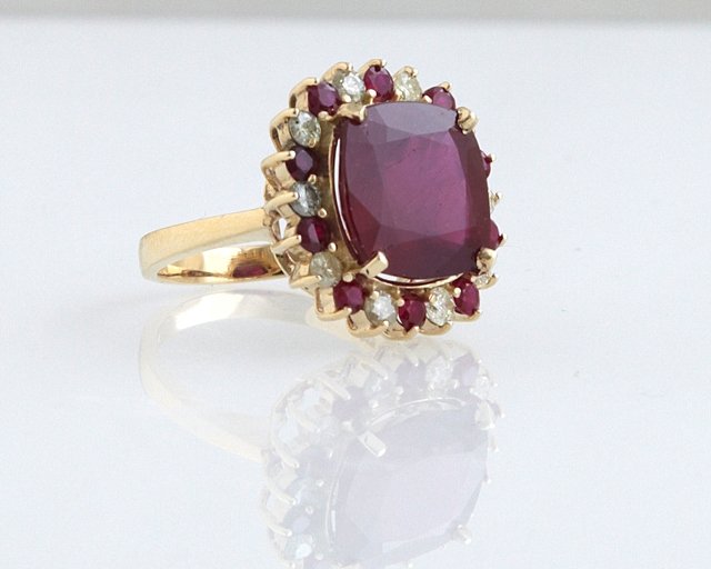 Lady's 14K Yellow Gold Dinner Ring, with an 11.77 carat (1 of 2)