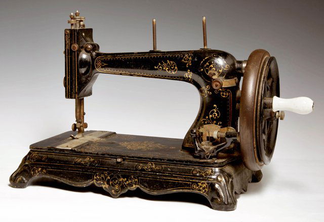 French Cast Iron Hand Cranked Sewing Machine, c. 1900, (1 of 1)