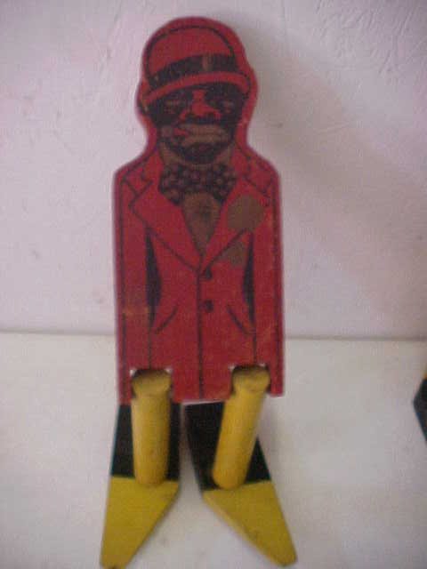 Lot of 2 wooden Black memorbilia Stepin tom toys.: Lot of 2 wooden Black memorbilia Stepin tom toys. Marked on back Sturley Manfacturing Co. Sturgia, Michigan. Wooden figures w/original paint.