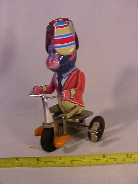 Wind Up Monkey on Tricycle w/ Spinning Cap: Wind Up Monkey on Tricycle w/ Spinning Cap