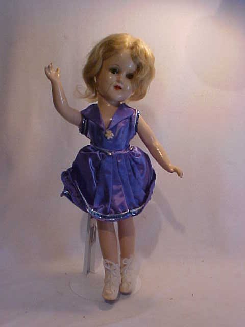 Alex 1930: Alex 1930'S " Sonnia hennie Composite Skating Doll. Crack in her face, see photo's. Measures 14-1/2"tall