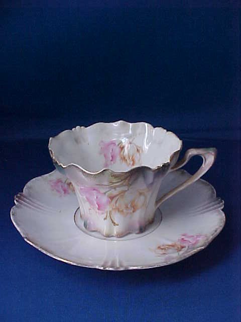 Lot of 4 R.S. Prussia cup & saucer sets.: Lot of 4 R.S. Prussia cup & saucer sets. Good condition. Measures 3"tall x 6"wide.