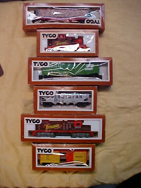 Tyco trains lot of 6 pc.: Tyco trains lot of 6 pc. NIB.