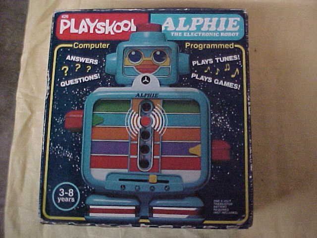 Playskool Alphie electric robot games and music 1978: Playskool Alphie electric robot games and music 1978