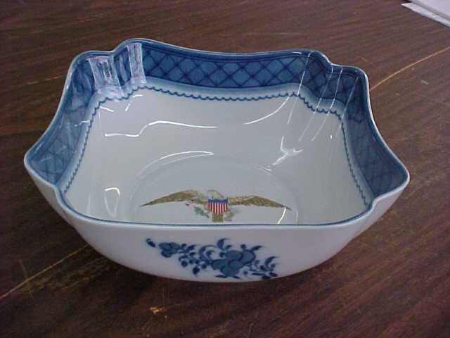 Mottahedeh dish bowl: Mottahedeh dish bowl. Measures 6-1/2\" wide.
