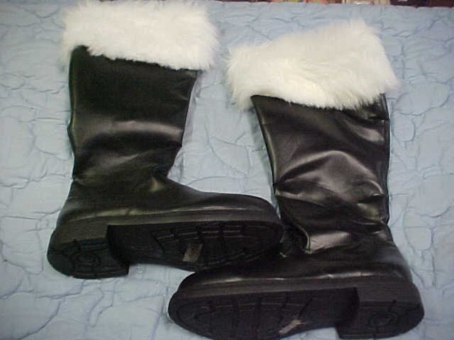 Adult size 10-11 black santa boots: Adult size 10-11 black santa boots