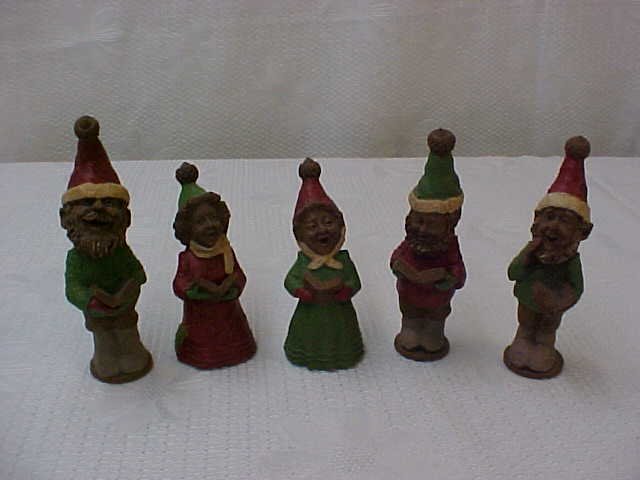5 pcs. Tom Clark crushed walnuts figurines: 5 pcs. Tom Clark crushed walnuts figurines. Each measures 4-1/2" tall