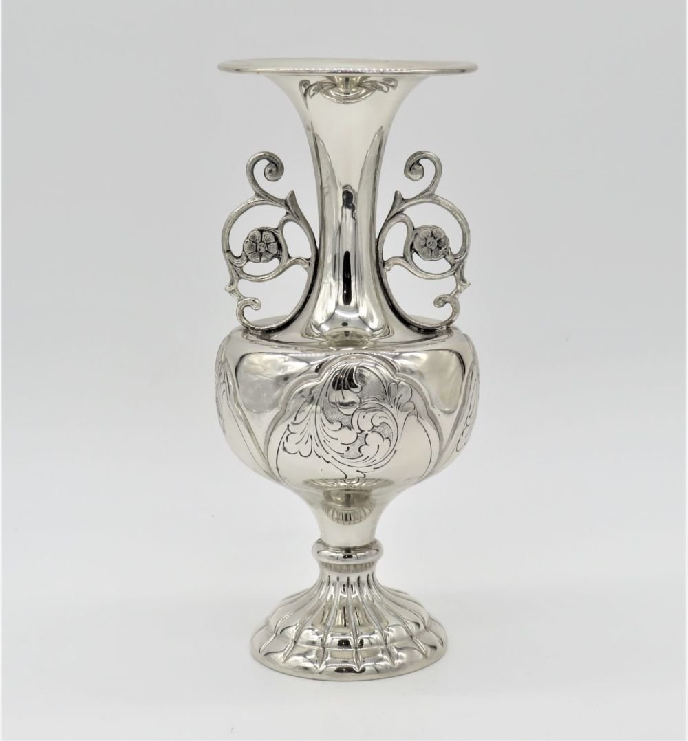 A Silver Italian vase (1 of 2)