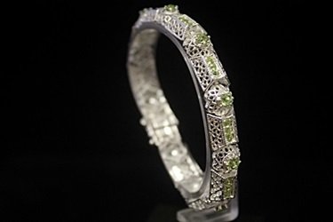 Dazzling Russian Alexandrite Silver Bracelet: Dazzling Russian Alexandrite Silver Bracelet; twt approx. 5cts, size approx. 7-8 in.