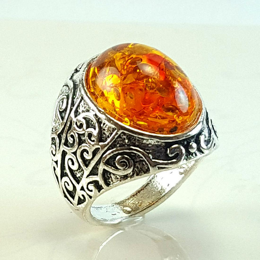 BALTIC AMBER GEMSTONE SILVER PLATED RING SIZE 10 (1 of 2)