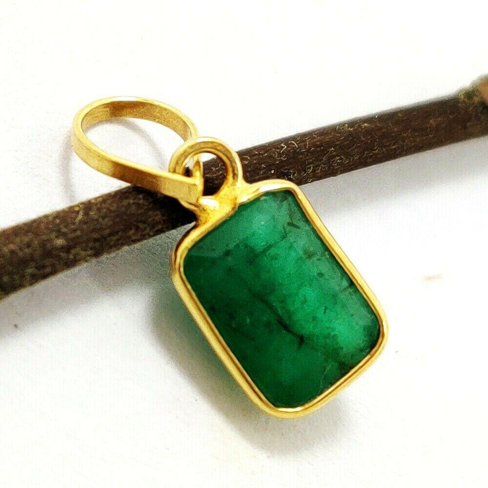 NATURAL EMERALD 14 KT YELLOW GOLD HANDMADE PENDANT (1 of 3)
