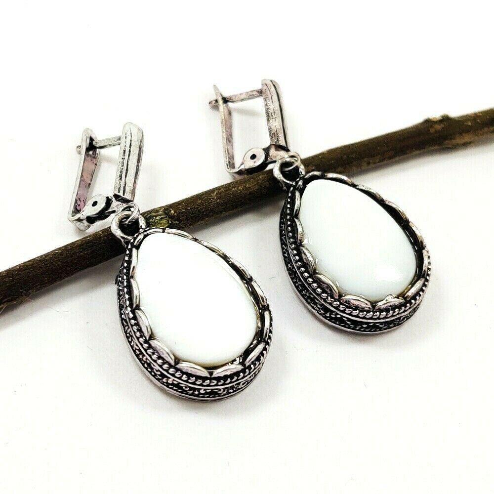 MOTHER OF PEARL GEMSTONE SILVER PLATED EARRING (1 of 4)